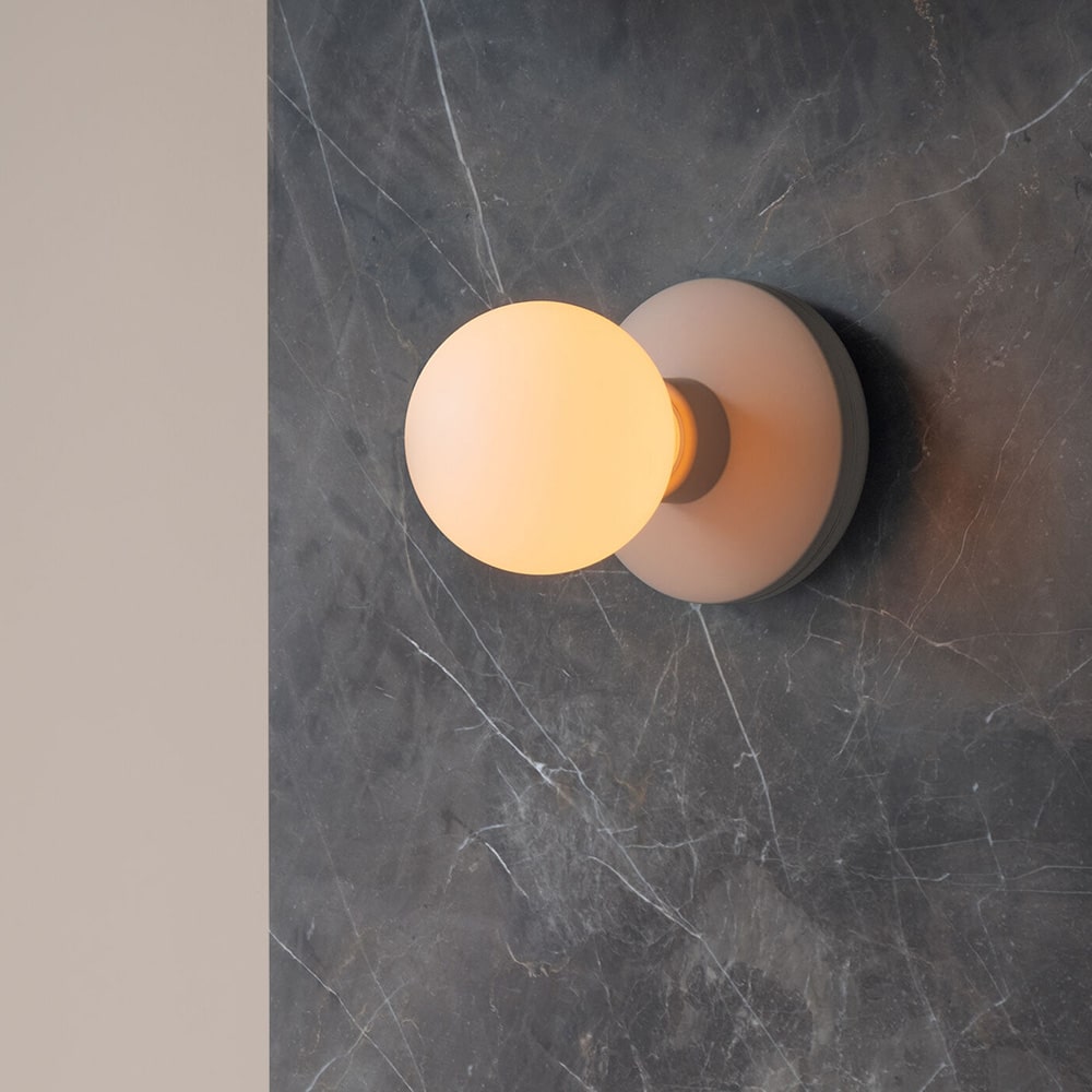 Humble Bee Wall Light