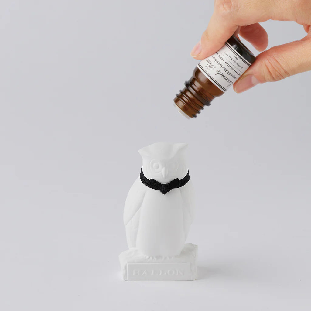 Owl Aroma Ornament in Use