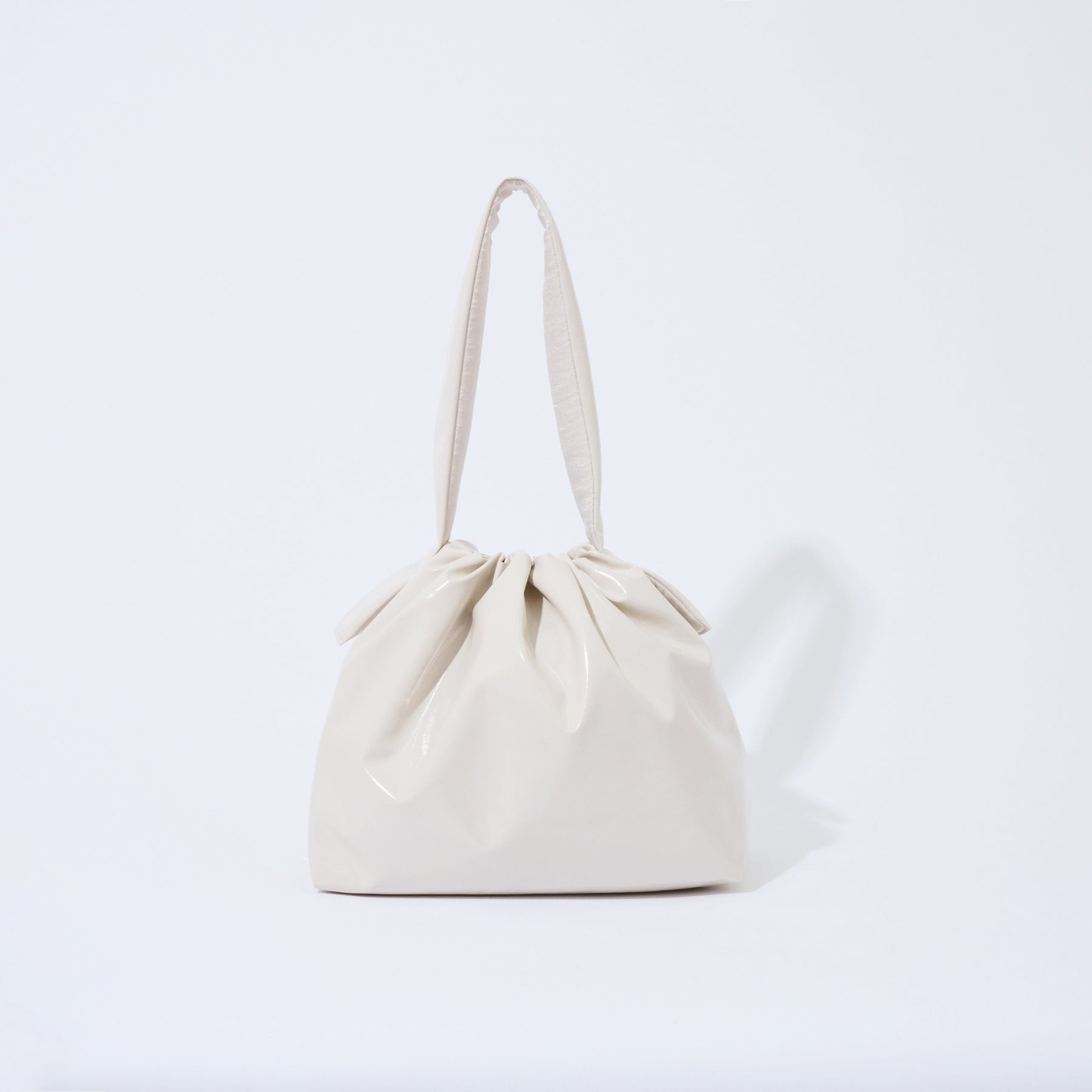 TT product photo off white on white background