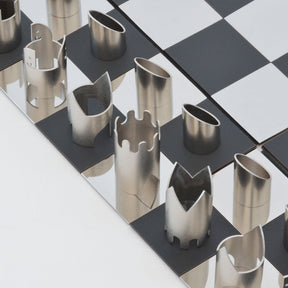 Spassky Fischer, Cy Endfield Travel Chess Set 